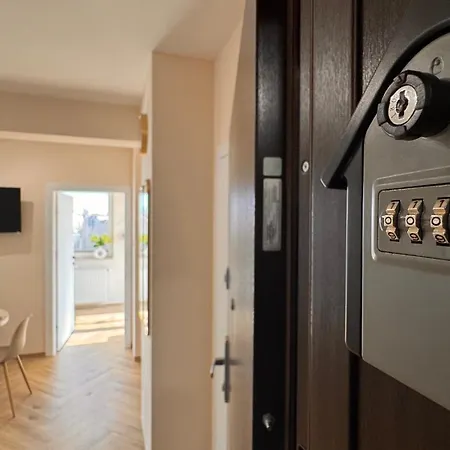 Podniebny - 4 Sypialnie - Apartments, Osiedle Tuwima Park - Olsztyn (Warmian-Masurian)