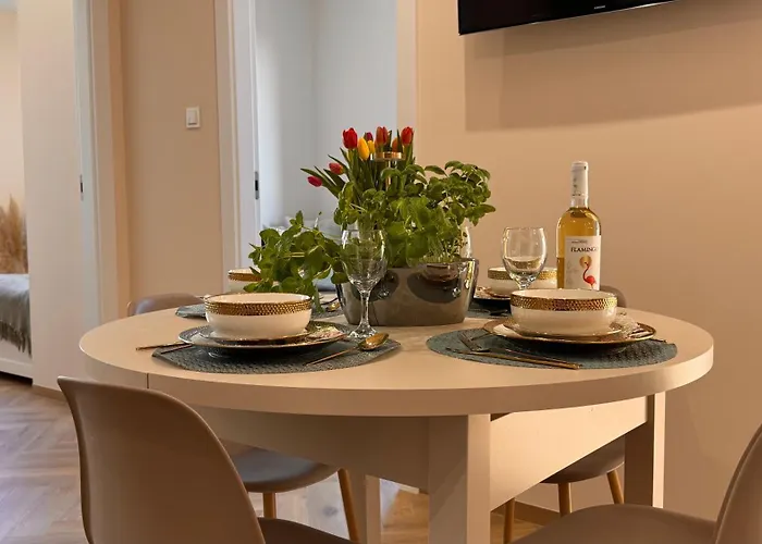 Podniebny - 4 Sypialnie - Apartments, Osiedle Tuwima Park -