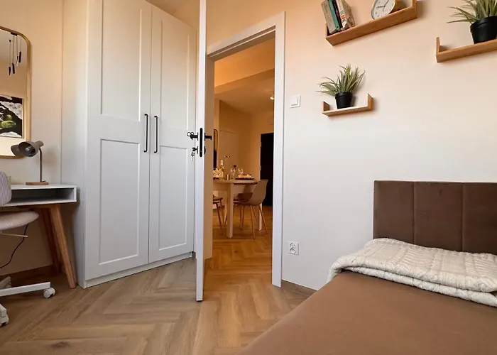 Podniebny - 4 Sypialnie - Apartments, Osiedle Tuwima Park - Apartment *