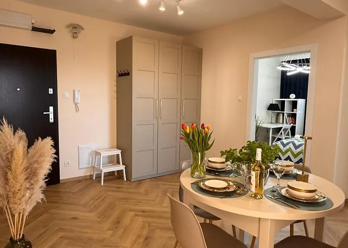 Podniebny - 4 Sypialnie - Apartments, Osiedle Tuwima Park - Olsztyn (Warmian-Masurian)